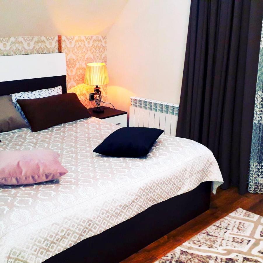 Dom Semya Deluxe Gusar Kusar Dış mekan fotoğraf