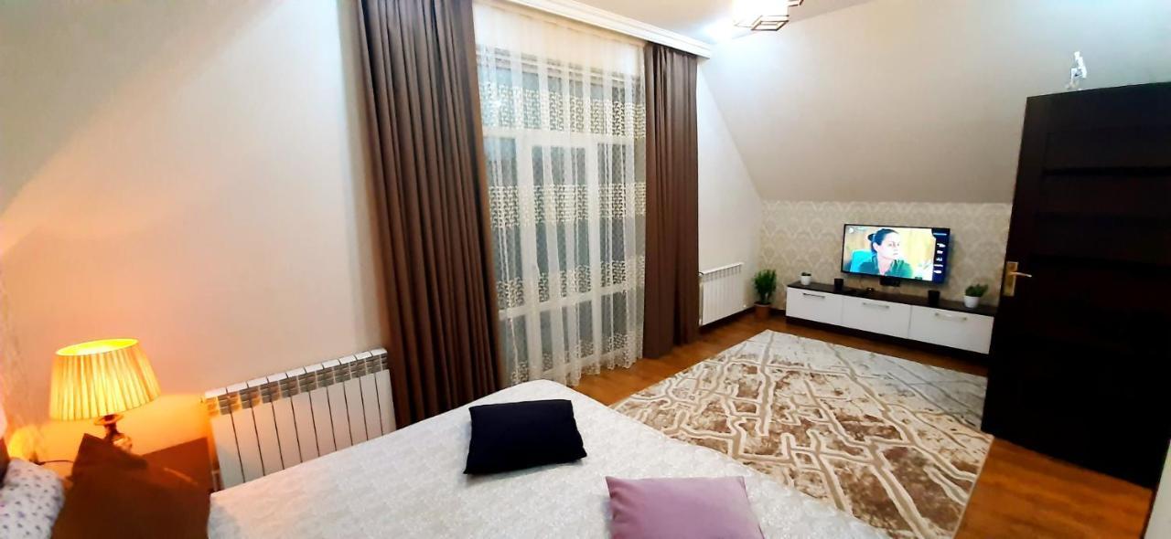 Dom Semya Deluxe Gusar Kusar Dış mekan fotoğraf