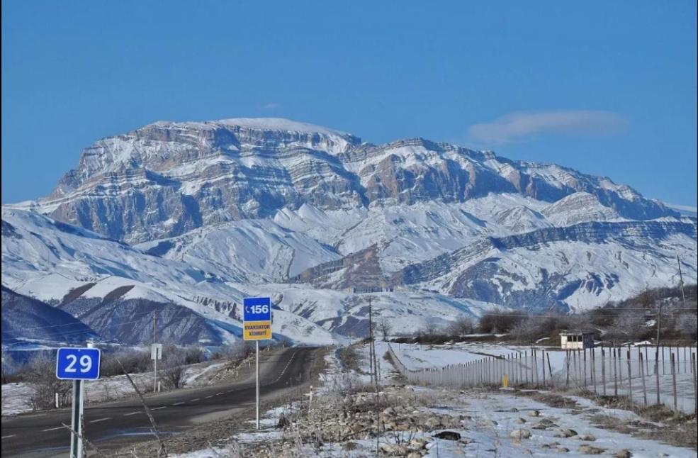 Dom Semya Deluxe Gusar Kusar Dış mekan fotoğraf
